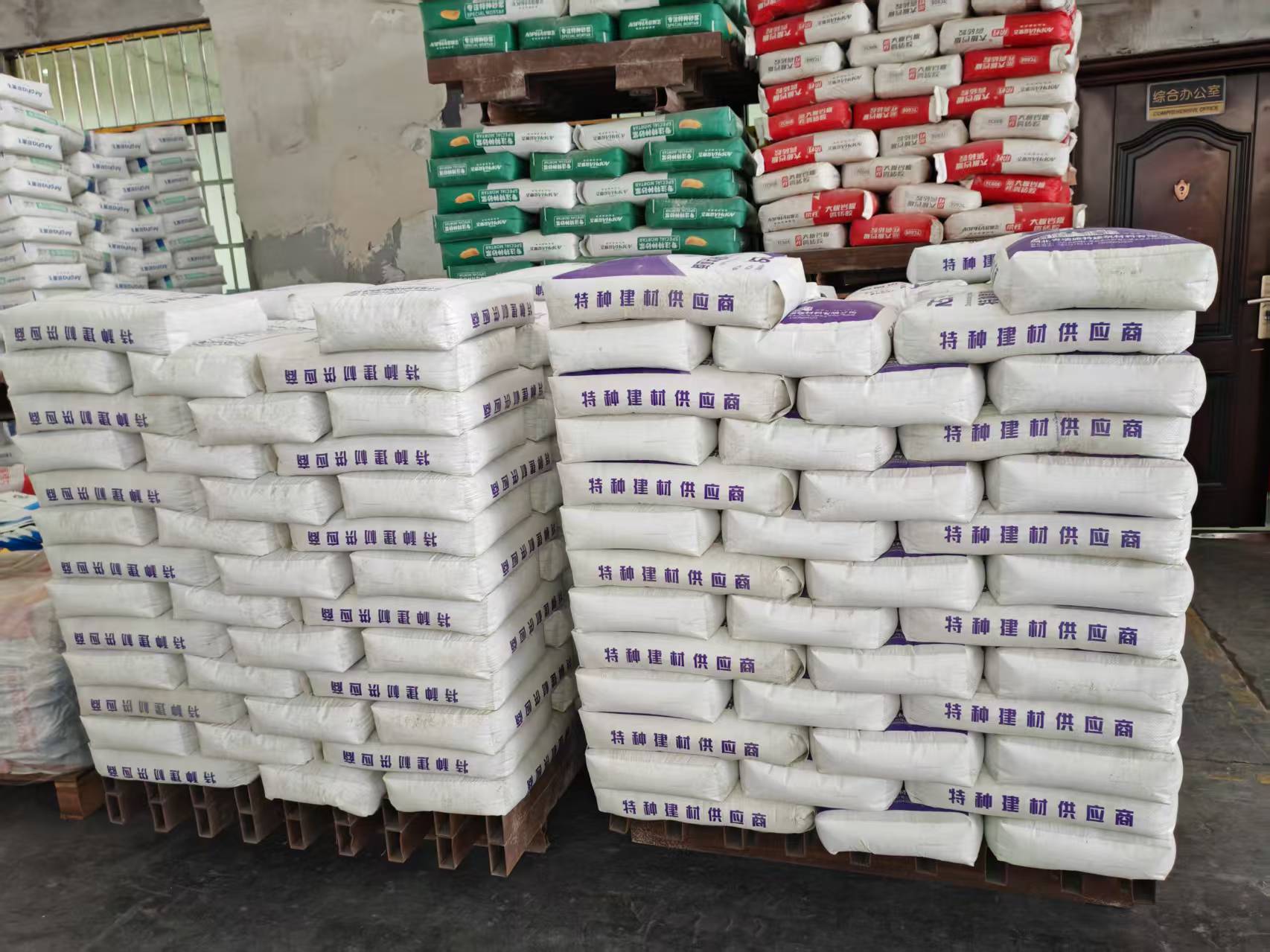 广灵拱顶带模注浆料