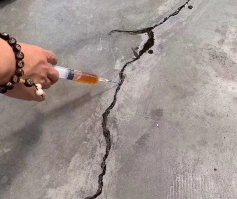 广灵混凝土裂缝修补技术详解​